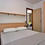 Residence Spiaggia Apartment *