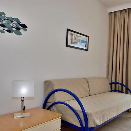 Residence Spiaggia * 利尼亚诺萨比亚多罗